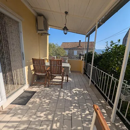 Apartment Ante Lumbarda