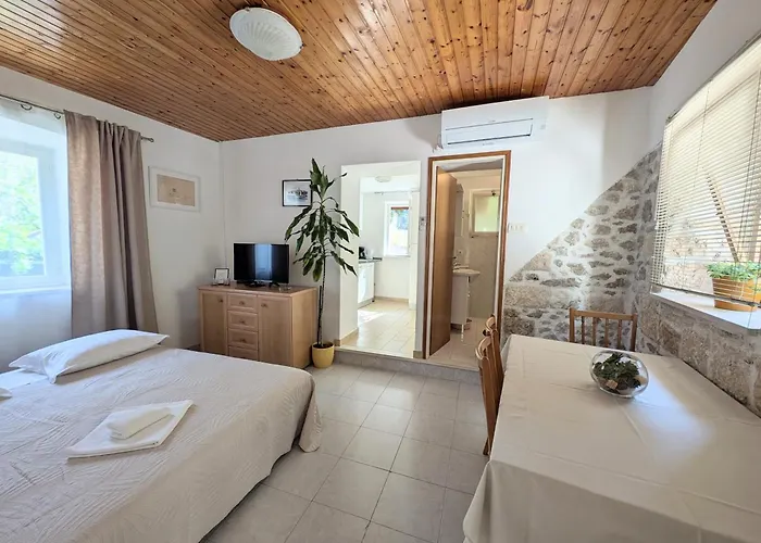 Ante Appartement Lumbarda